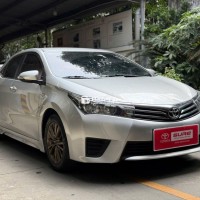 Xe đẹp: ALTIS 1.8G số sàn 2015 đi ít
