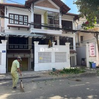 Cho Thuê Nhà Nguyên Căn 241A Hoàng Dư Khương - 7x20m, 2 Lầu, 6PN, 4WC - Giá 25 Triệu/Tháng  