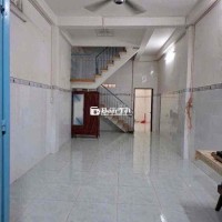 NHÀ TRONG LÒNG CHỢ SẦM UẤT - 1 TRỆT 1 LẦU - 2PN 2WC - GẦN LÊ VĂN VIỆT Q9  