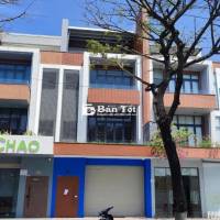 ## SỐC! Cơ hội vàng sở hữu nhà 4 tầng VIP ngay trung tâm Đà Nẵng - Siêu lợi nhuận!