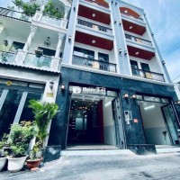 Đừng vội lướt qua! Nhà mới 4 tầng full nội thất cao cấp Q7 chỉ 10 phút di chuyển  