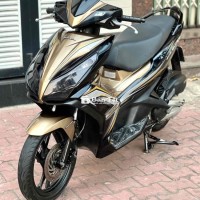 THỬ XE TẠI NHÀ AIR BLADE 2014 BSTP CHÍNH CHỦ – XE MÁY BỤI GÌ GIÁ PHẾT 68 KINH – CHỨC QUÝ KHÁCH HÀNG THẬT NHIỀU SỨC KHỎE