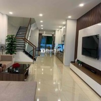 Bán Nhà 5 Tầng Có Thang Máy - Mặt Tiền Đường 10m5 Kinh Doanh Sầm Uất  