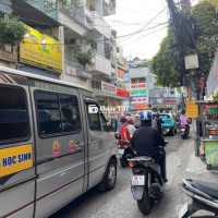 ##  Cơ Hội VÀNG! Salon Mặt Tiền Phùng Văn Cung - FULL ĐỒ, CHỈ VIỆC VÀO KINH DOANH! 🔥