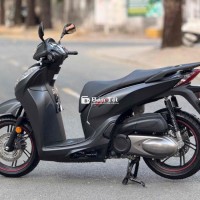 SH 300i CHỮ T BÁO NHIỆT 2022 - LIKE NEW - CẦN TÌM ĐỐI THỦ!