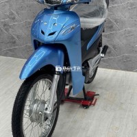Bạn đang tìm kiếm một chiếc xe máy chất lượng với giá cả hợp lý? Hãy đến ngay với chúng tôi để sở hữu chiếc Honda Cub 50cc mới 100%! Chiếc xe này không chỉ đảm bảo chất lượng mà còn đi kèm với nhiều ưu đãi hấp dẫn.