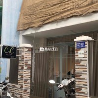 ##  Sống VIP, Học Tập Xịn Xò - Chỉ Từ eStay Quận 5!