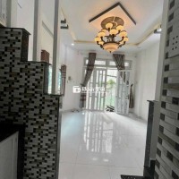 Nhà hẻm rộng ngay chợ rạch ông phường 2 quận 8