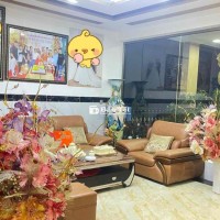 Bán BIỆT THỰ 2 mặt tiền đường 10m5, hướng đông nam