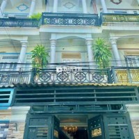 Cơ Hội Vàng! Nhà Phố 2 Lầu, SHR, Hẻm 5m, Chỉ 50m Ra Mặt Tiền!