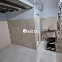 ## PHÒNG CÓ GÁC XỊN XÒ - GIÁ SIÊU HỜI - GẦN CHỢ HOÀNG HOA THÁM!