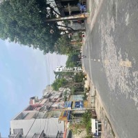 SIÊU PHẨM NHÀ PHỐ - ĐỐI DIỆN CÔNG VIÊN - BÁN GẤP!