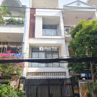 #NHÀ MẶT TIỀN ĐẸP MÊ LY - NGAY TRUNG TÂM TP.HCM! GIÁ CHỈ 25 TRIỆU/THÁNG!!