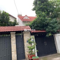 BIỆT THỰ SÂN VƯỜN 9X27.5M - 3 LẦU, 4PN - HẺM 793 KIỀU ĐÀM, Q7 - BÁN GẤP!  