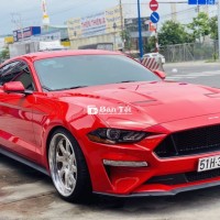 Ford Mustang EcoBoost Fastback 2018 đk 2019
