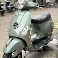 Bán Vespa 2015 chính chủ - Xe đẹp, máy zin, giấy tờ đầy đủ!  