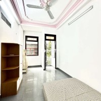 Cho thuê căn hộ có balcony rộng 23m2 đường Hoàng Sa, Q3