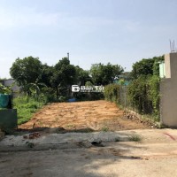 CẦN BÁN GẤP ĐẤT SÁT CỔNG KHU ĐÔ THỊ MỸ PHƯỚC 3, TP BẾN CÁT, BÌNH DƯƠNG  