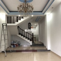 Cho Thuê Nhà Nội Bộ Tạ Quang Bửu, P5, Q8 – Gần Phạm Hùng, Lý Tưởng Cho Văn Phòng, Kho, Trường Học  