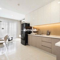 Millennium Phòng Ngủ Triệu Phú - Trải Nghiệm Sống Đẳng Cấp Giữa Lòng Quận 4!
