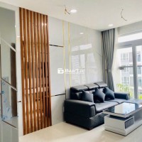 Căn Hộ Đẳng Cấp, Giá Hời - Sống Tiện Nghi, View Đẹp Ngay Trung Tâm!