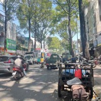 Gia đình cần bán Mặt tiền Kinh doanh 5 Tấm Ngô Gia Tự 2.7x 8.2m