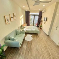 Phòng Cửa Sổ Ban Công Lớn - View Đẹp Ngất Ngây!