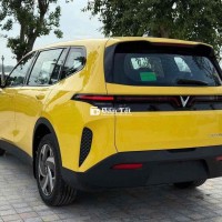 LIMO GREEN SẲN XE GIAO NGAY+90TR NHẬN XE NGAY