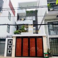 Cho thuê nhà Quách Văn Tuấn , P.12, Q.TB, DT: 4,2x20m, 1 trệt 2 lầu
