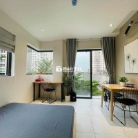 Ngắm Hoàng Hôn Cực Chill Với Cửa Sổ Lớn
