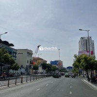 Cho thuê căn khu villa hẻm Tú Xương,Q3. DT: 8x14m, trệt, lầu,ST