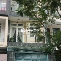 Nhà hoàn công đầy đủ- mua bán sang tên chính chủ. DT: 80m2 giá:11,9 tỷ