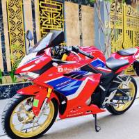 Honda CBR 150R 2025  mới, mới đi đc 350km  motor