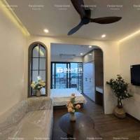 CHO THUÊ CHDV TÁCH BẾP SIÊU ĐẸP FULL NỘI THẤT NGAY CÔNG VIÊN LÀNG HOA