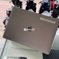 Apple Macbook Pro 2018 i7 15 inch 16GB/256GB