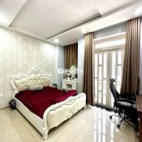 ĐẸP- FULL NỘI THẤT- 4PN- ĐỐI DIỆN VẠN PHÚC CITY 