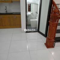 Cho thuê nhà mới 3 tầng 3 ngủ định công
