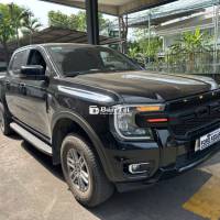 Ford Ranger XLS AT 2.0L 4x2 2024 Đen, xe lướt