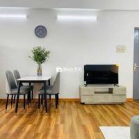 Nhà đẹp Cao Ốc B Ngô Gia Tự (61m2 2pn, hầm để xe, thang máy)