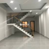 Cho thuê nhà 1 trệt 3 lầu sát cao đẳng Công Thương