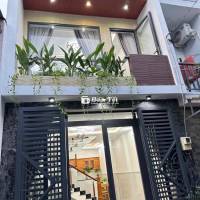 Nhà ĐẸP 1 trệt 1 lầu 4x10 Lê Văn Quới