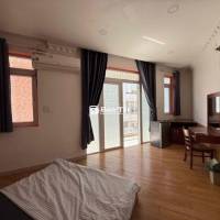 CHO NỮ THUÊ PHÒNG BAN CÔNG FULL NỘI THẤT VIEW CÔNG VIÊN GIA ĐỊNH