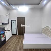 Cho thuê căn hộ khép kín tại Đường Láng, đầy đủ nội thất