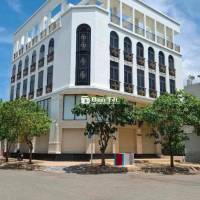 CHO THUÊ CĂN GÓC 2 MẶT TIỀN NGUYỄN THỊ MINH KHAI, QUẬ