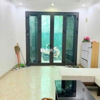 Hơn 3 tỷ có nhà 4 tầng đẹp Định Công Hạ-Oto đỗ cửa-Có thuế-45m*4T;4N