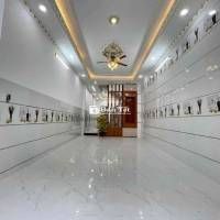 Nhà mới xây hẻm xe hơi, 3 Phòng ngủ lớn, 3 lầu, Q10