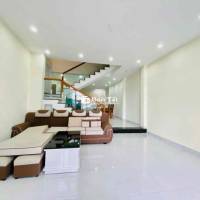 Cho thuê nhà 3,5 tầng 5pn khép kín 6wc MT Phan Huy Chú gần MonrChy
