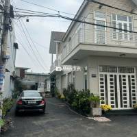 Góc 2 MT ô tô (70m2) - Nhà mới Bình Thành giá tốt