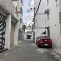 Oto ngủ trong nhà! Ngang 6,2m! Bán nhà 3 tầng trục Lê Quang Định, P11.
