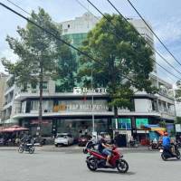 Cho Thuê Góc 3 mặt tiền Đường Chợ Lớn Và Đường Số 5, Quận 6